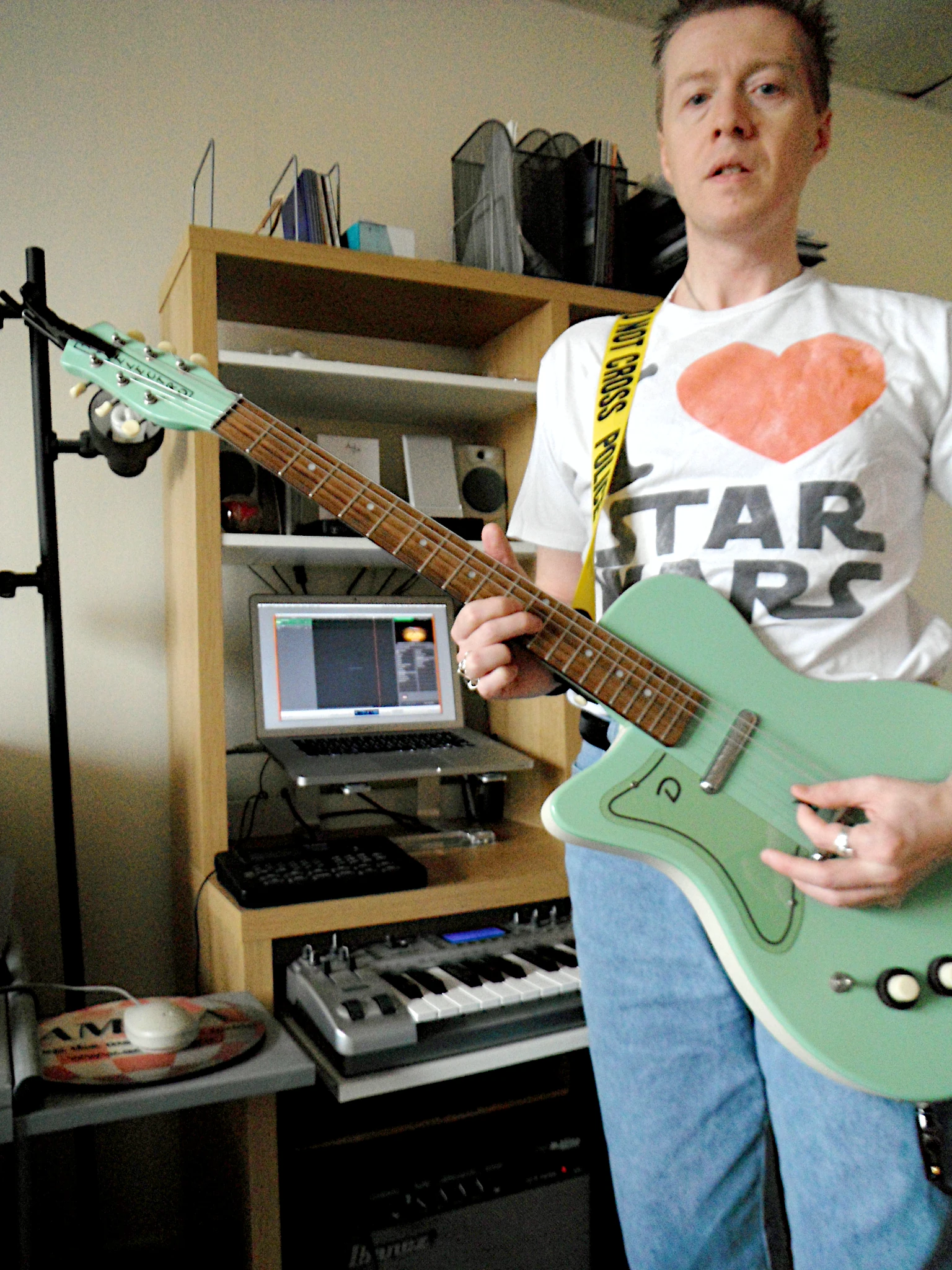 I ♥ Star Wars (and guitar) I ♥ Star Wars (and guitar)
